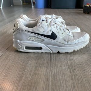 Nike air max size 9